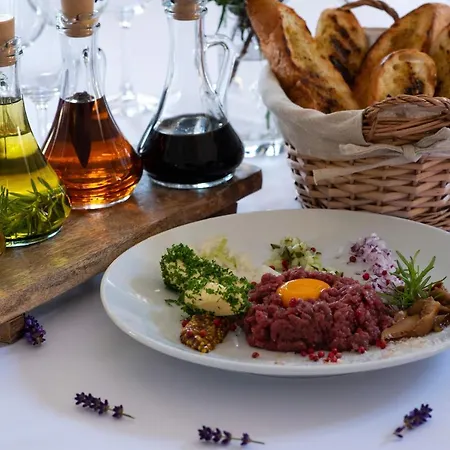 Bed & Breakfast Palac Lubiechowa-jelenia Gora- Riesengebirge