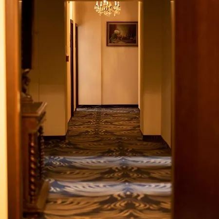 Palac Lubiechowa-jelenia Gora- Riesengebirge Bed & Breakfast 3*