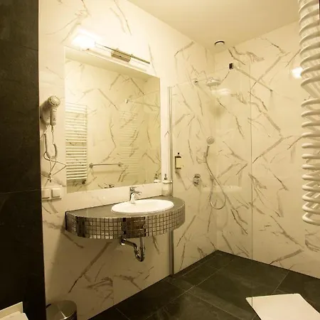 Palac Lubiechowa-jelenia Gora- Riesengebirge 3* Lubiechowa