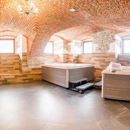 Bed & Breakfast Palac Lubiechowa-jelenia Gora- Riesengebirge 3*