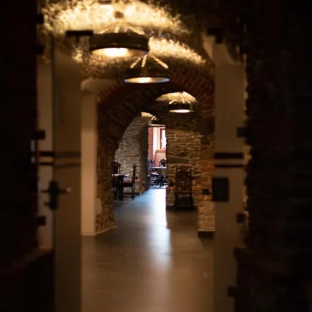 Nocleg ze śniadaniem Pałac Lubiechowa-jelenia Góra- Riesengebirge