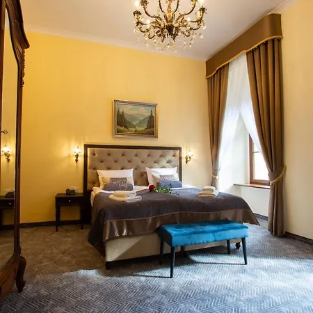 Palac Lubiechowa-jelenia Gora- Riesengebirge Bed & Breakfast Lubiechowa