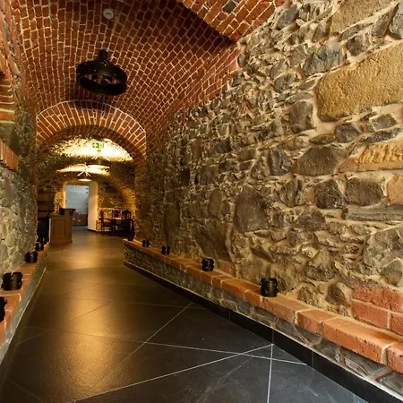 Pałac Lubiechowa-jelenia Góra- Riesengebirge Nocleg ze śniadaniem