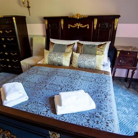 Pałac Lubiechowa-jelenia Góra- Riesengebirge Nocleg ze śniadaniem 3*