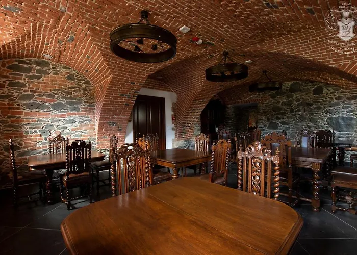 Palac Lubiechowa-jelenia Gora- Riesengebirge Frühstückspension Lubiechowa