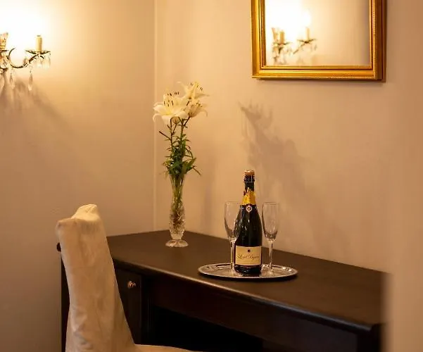 Palac Lubiechowa-jelenia Gora- Riesengebirge Frühstückspension Lubiechowa