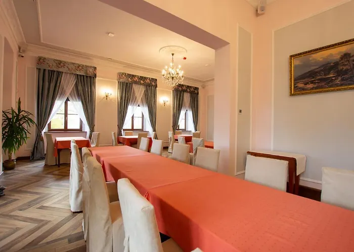 Frühstückspension Palac Lubiechowa-jelenia Gora- Riesengebirge 3*