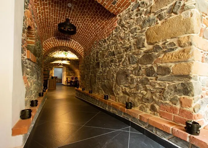 Palac Lubiechowa-jelenia Gora- Riesengebirge Frühstückspension